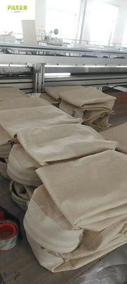 Sachet filtre industriel fait sur commande de 550GSM Nomex Aramid avec le fil de solides solubles