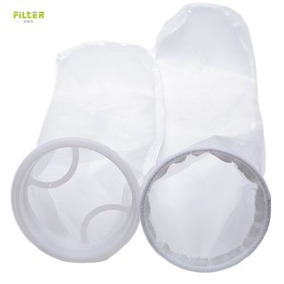 Sacs de filtre à liquide en nylon PP polyester résistant aux températures élevées pour le traitement des eaux usées industrielles