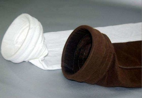 Sachet filtre élevé 750GSM du téflon PTFE de sachets filtre de Baghouse de rendement