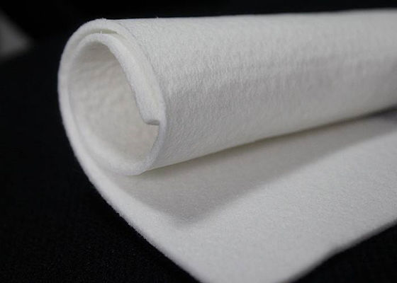Le polyester industriel avec l'aiguille de membrane de PTFE a senti le nettoyage facile de sachets filtre