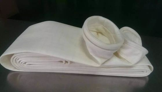 La filtration de la poussière de rendement élevé met en sac Arcylic avec le service d'OEM de membrane de PTFE