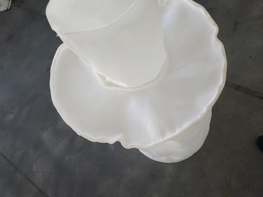 Sachet filtre liquide adapté aux besoins du client de polyester blanc de tirette pour le traitement de l'eau