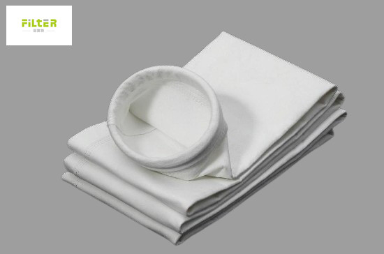 L'aiguille de polyester a senti la membrane du sachet filtre PTFE pour le collecteur de poussière