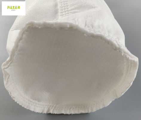 L'aiguille de polyester a senti la membrane du sachet filtre PTFE pour le collecteur de poussière